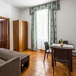 Apartment Next To Opera *