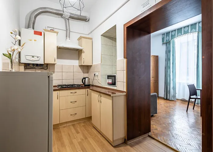 Next To Opera דירה לבוב