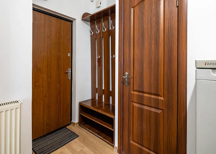 Next To Opera 아파트 리비프