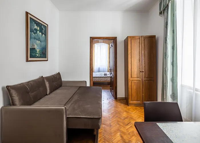 Daire Next To Opera Lviv